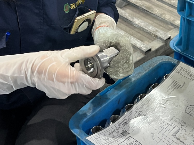 Produksi batch pertama, inspeksi acak